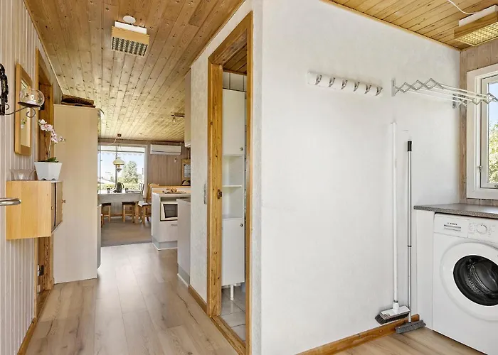 펜션 3 Bedroom Lovely In